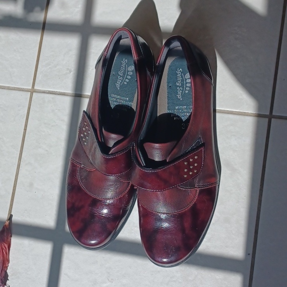 Spring Step Loafer Suave Air function, Burgandy, hook & loop Strap, 38 (7.5-8)
